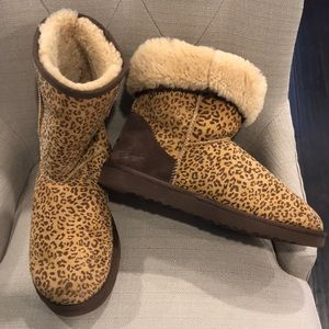 Cheetah Uggs size 10!